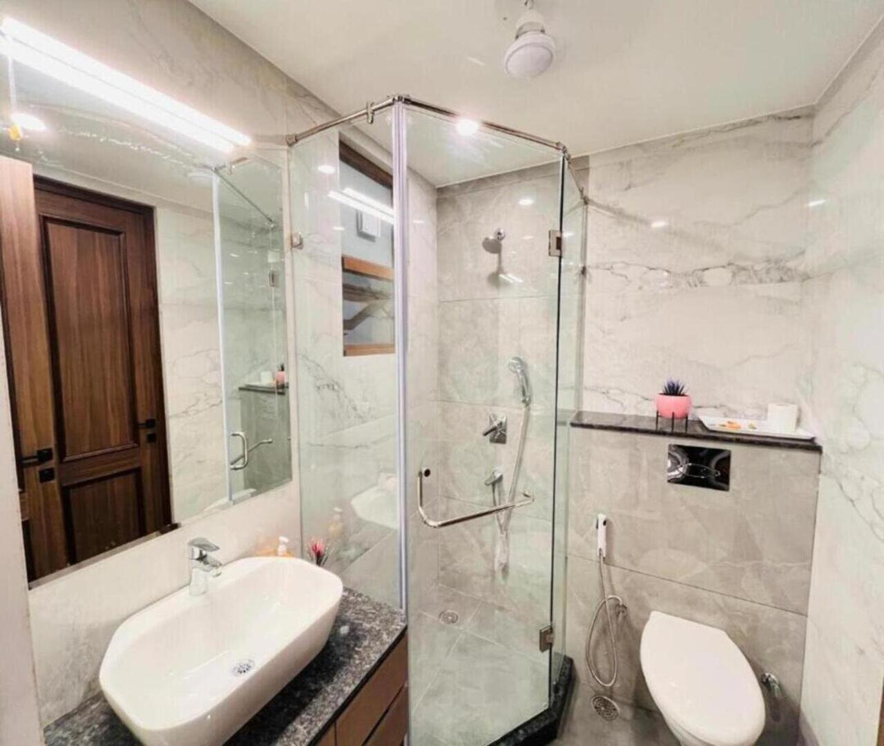 Grove Residency Hauz Khas New Delhi Couple Friendly Hotel Екстериор снимка
