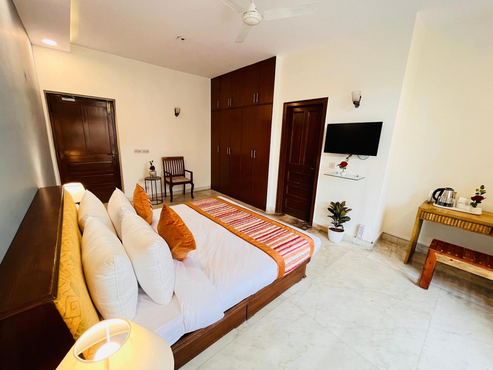 Grove Residency Hauz Khas New Delhi Couple Friendly Hotel Екстериор снимка