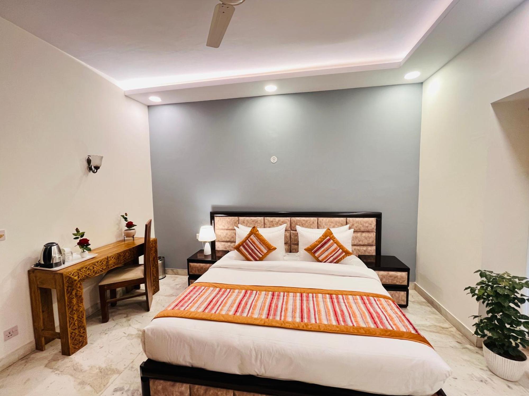 Grove Residency Hauz Khas New Delhi Couple Friendly Hotel Екстериор снимка